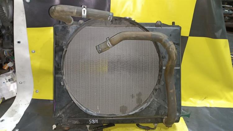 Радиатор основной Мицубиси Паджеро в Кемерово 105204