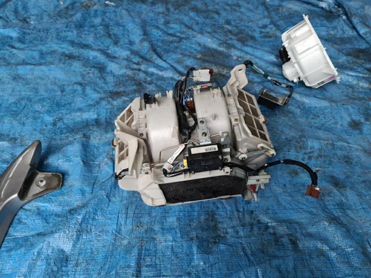 Мотор печки Хонда Легенд в Кемерово 206136