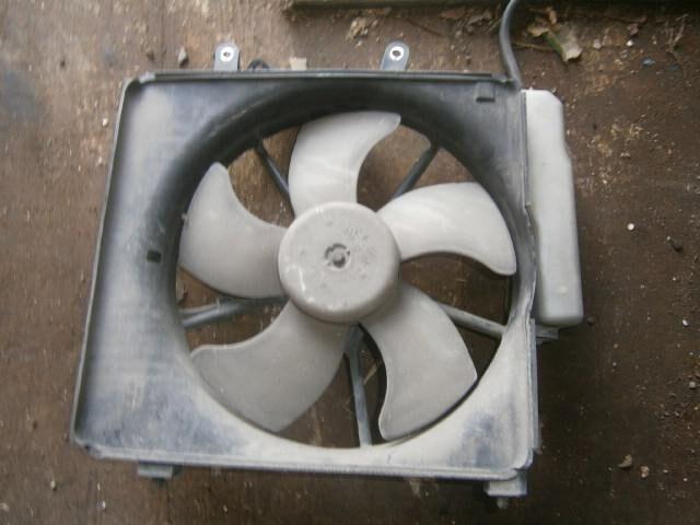 Диффузор радиатора Хонда Фит в Кемерово 24029