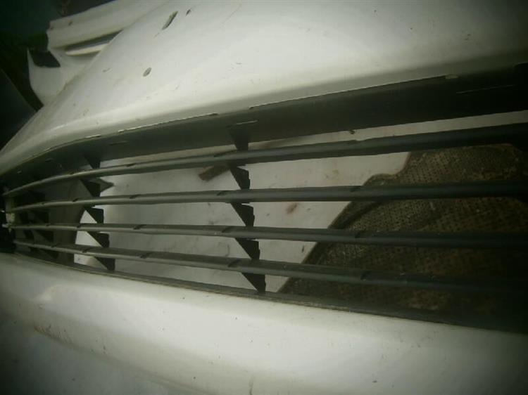 Решетка радиатора Тойота Приус в Кемерово 72763